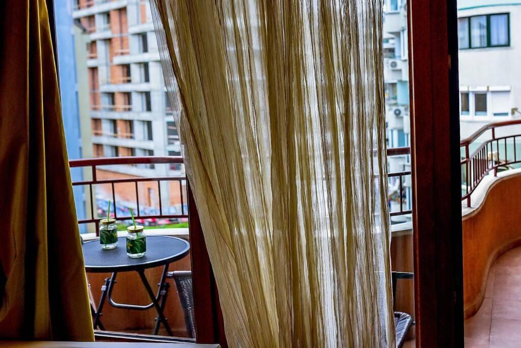 Sea View Apartment Next To Sea Garden And Beach Варна Екстер'єр фото