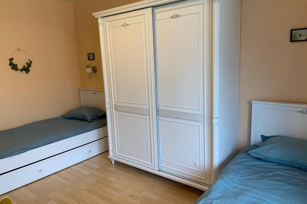Sea View Apartment Next To Sea Garden And Beach Варна Екстер'єр фото