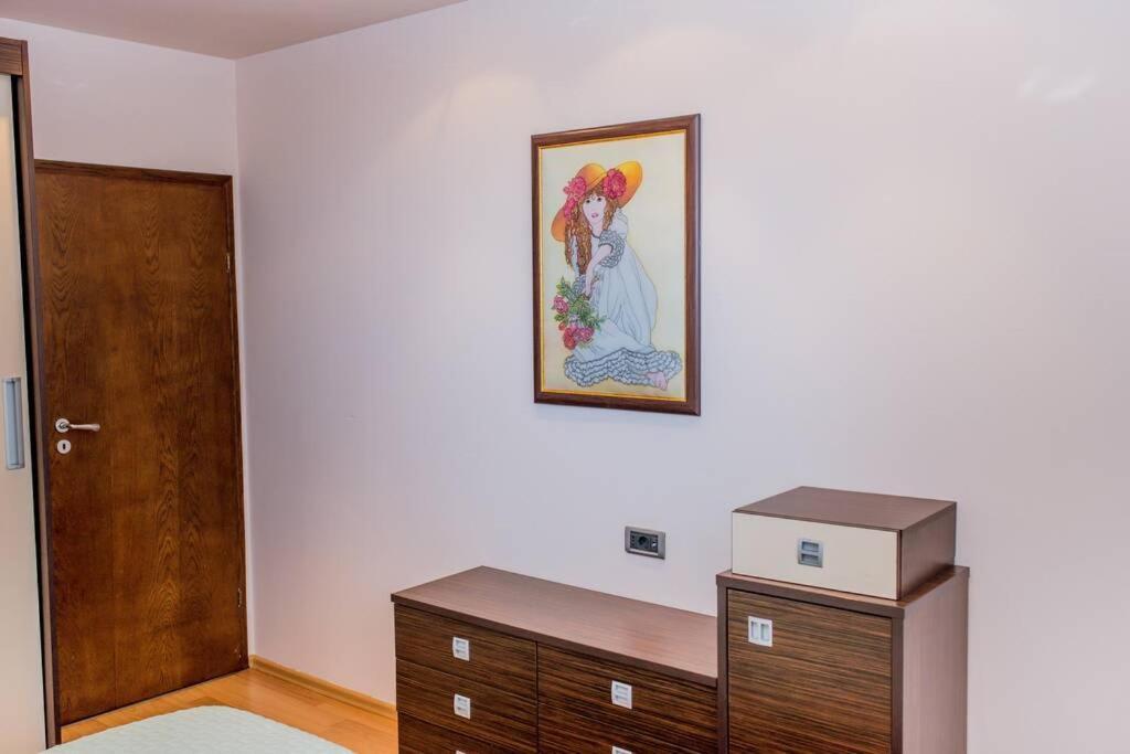 Sea View Apartment Next To Sea Garden And Beach Варна Екстер'єр фото