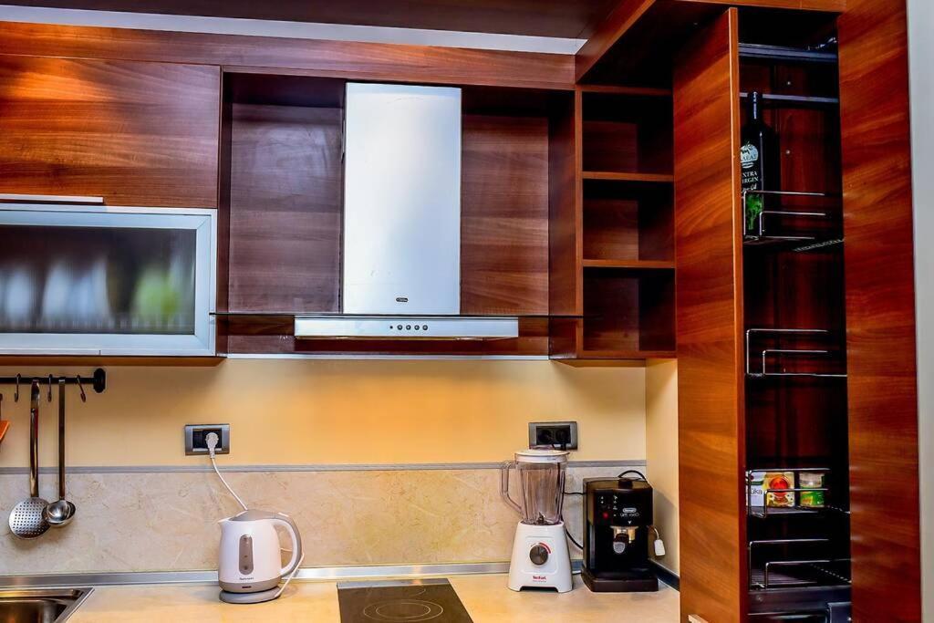 Sea View Apartment Next To Sea Garden And Beach Варна Екстер'єр фото